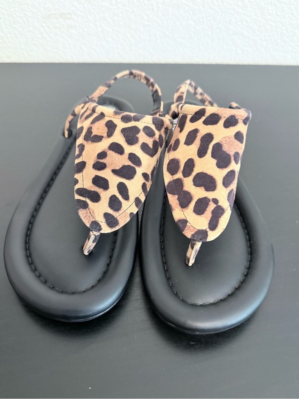 Women’s Leopard Print Toe-Post Sandals - Black Footbed
